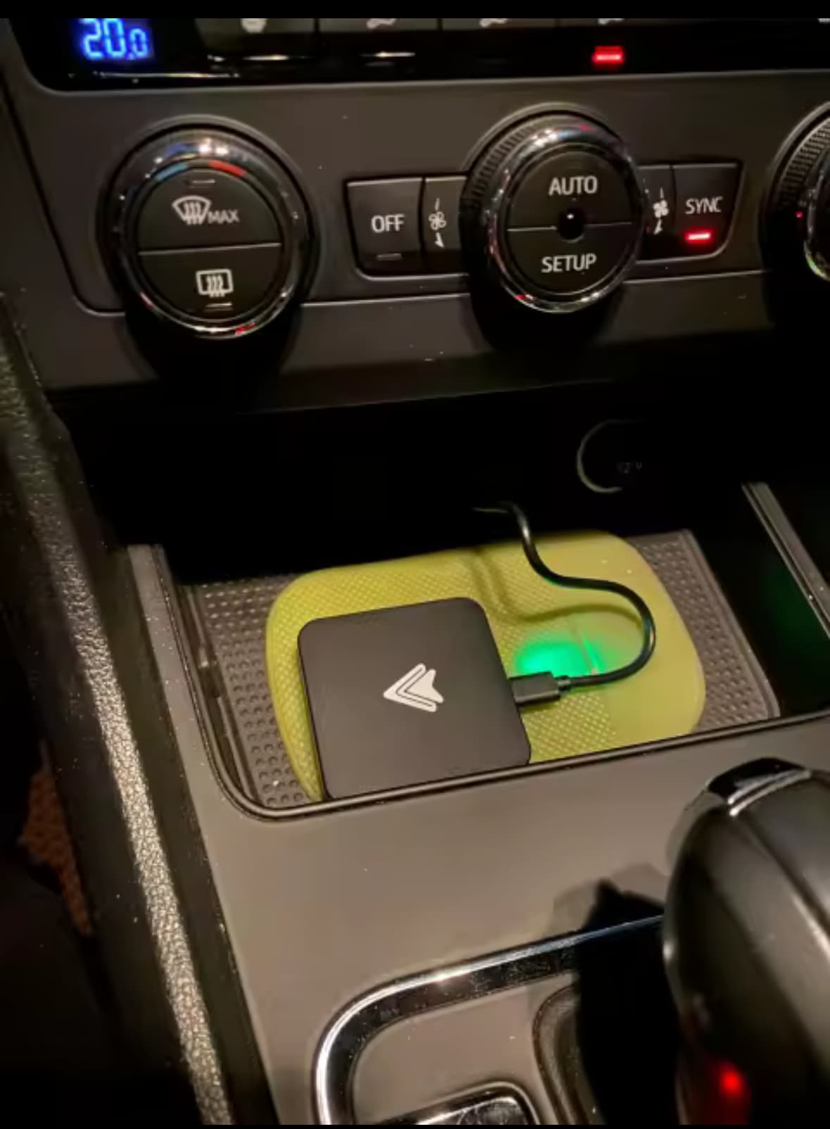 Client utilisant le boîtier CarPlay sans fil – photo 1