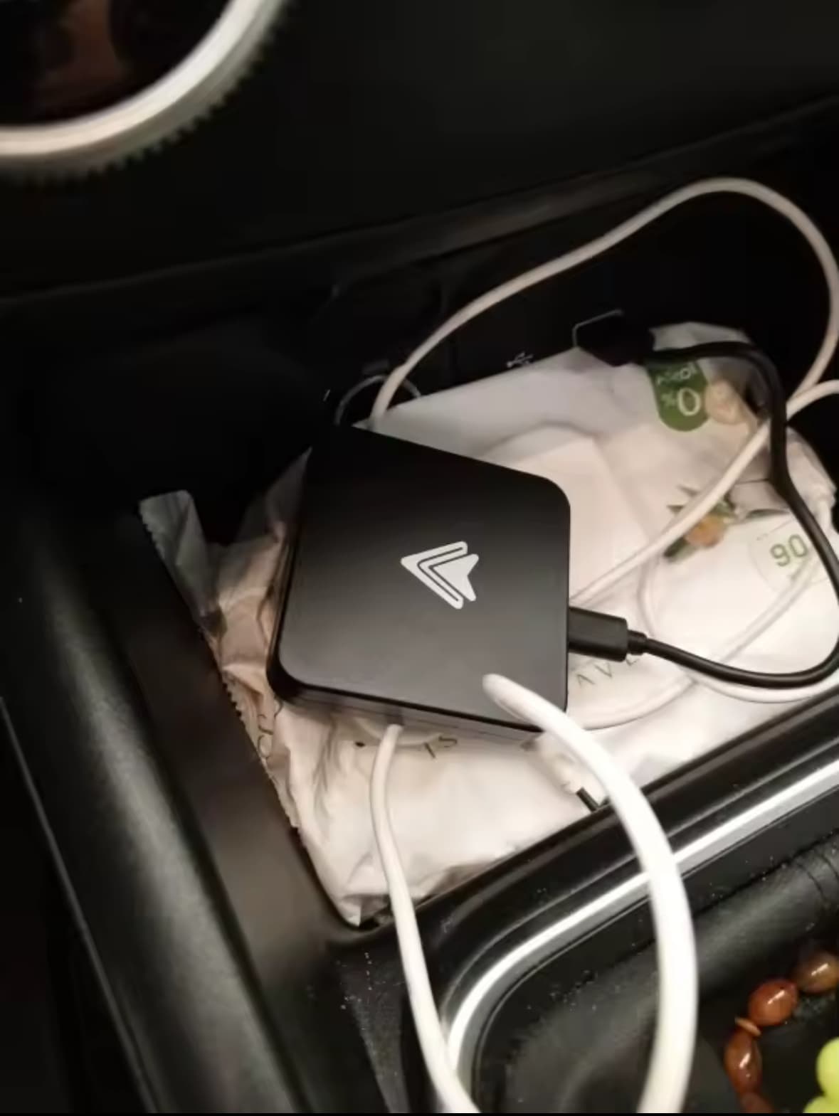 Client utilisant le boîtier CarPlay sans fil – photo 2